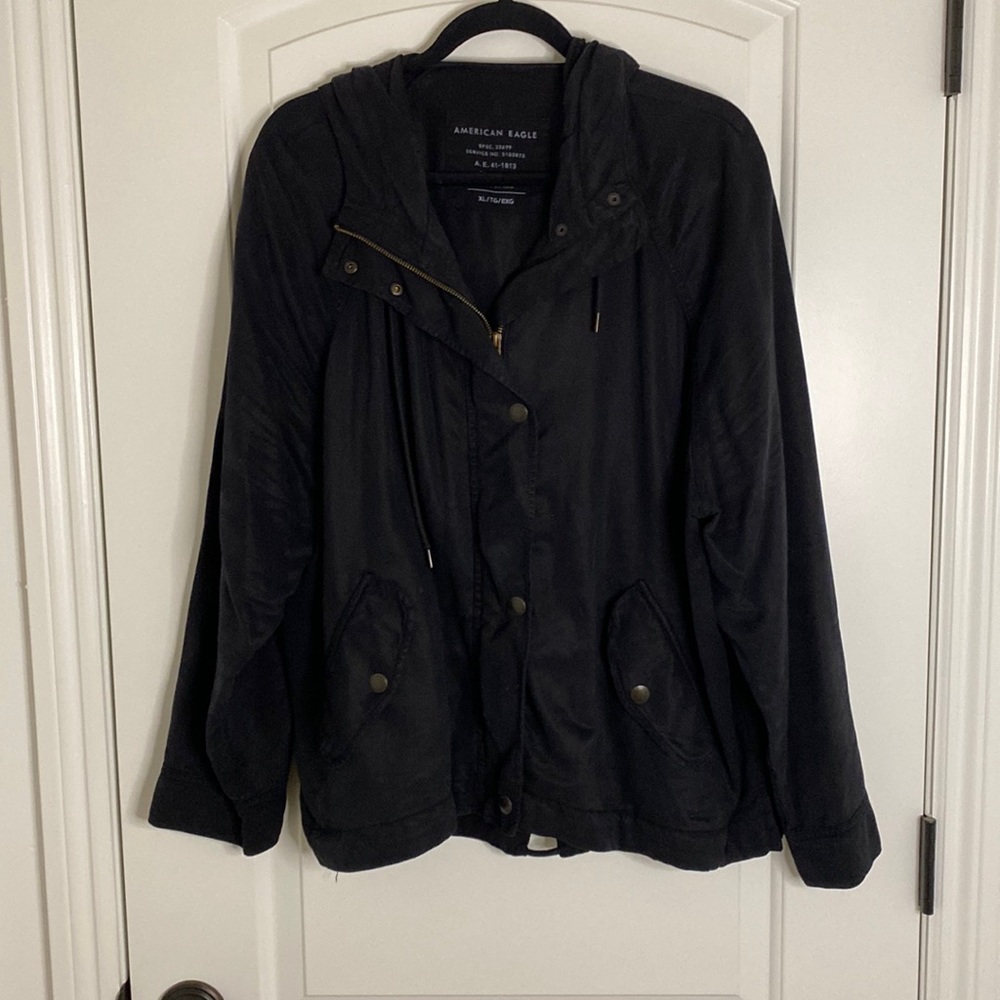 American Eagle black hooded jacket XL